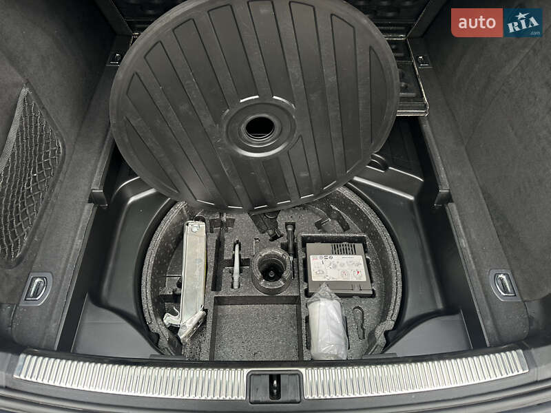 Универсал Audi A4 2004 в Сарнах