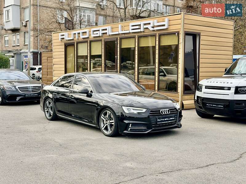 Седан Audi A4 2018 в Києві