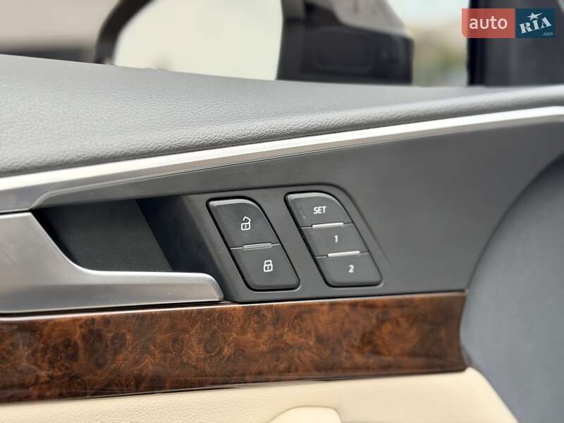 Седан Audi A4 2018 в Києві