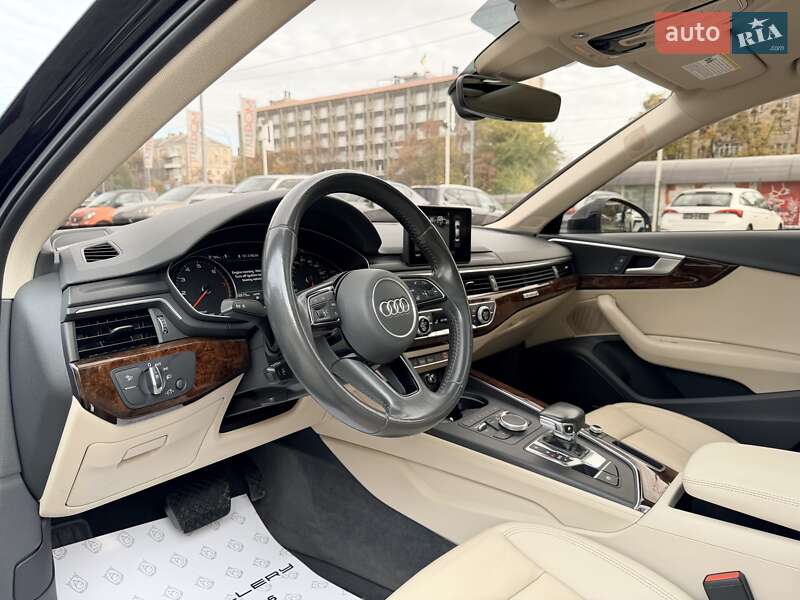 Седан Audi A4 2018 в Києві