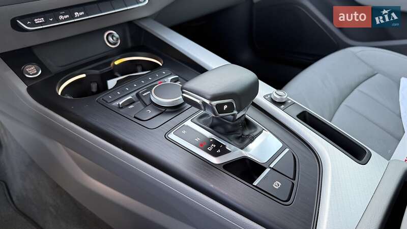Седан Audi A4 2017 в Киеве фото 19 Седан Audi A4 2017 в Киеве