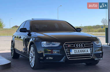 Седан Audi A4 2013 в Одесі