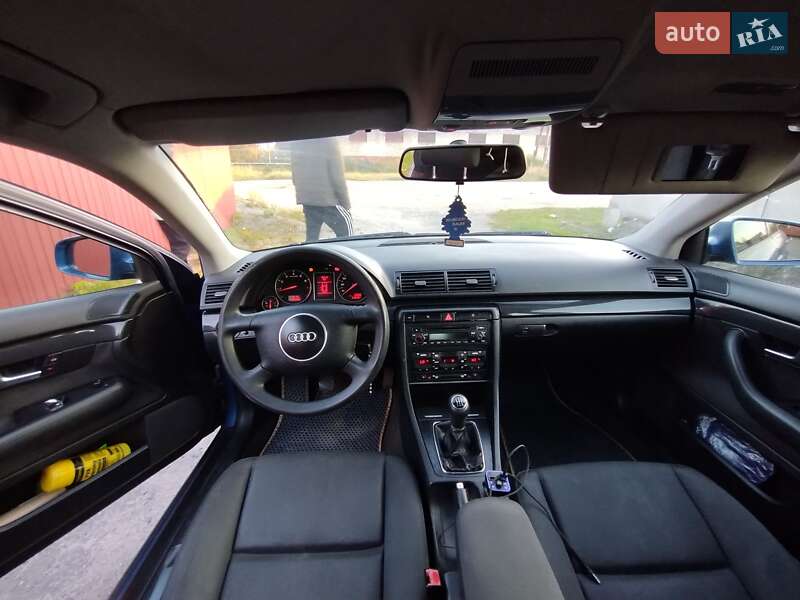 Седан Audi A4 2001 в Мирополі