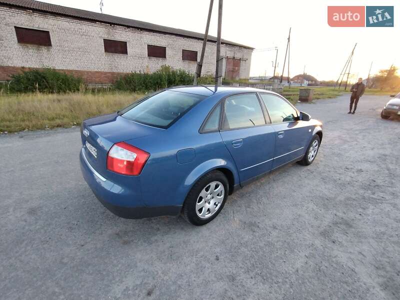Седан Audi A4 2001 в Мирополі