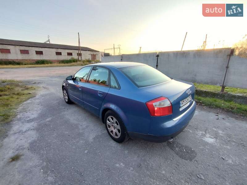 Седан Audi A4 2001 в Мирополі