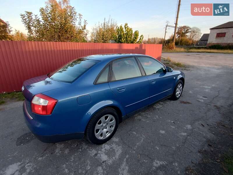 Седан Audi A4 2001 в Мирополі