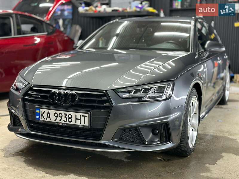 Универсал Audi A4 2016 в Киеве фото Универсал Audi A4 2016 в Киеве