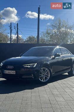 Седан Audi A4 2016 в Львове