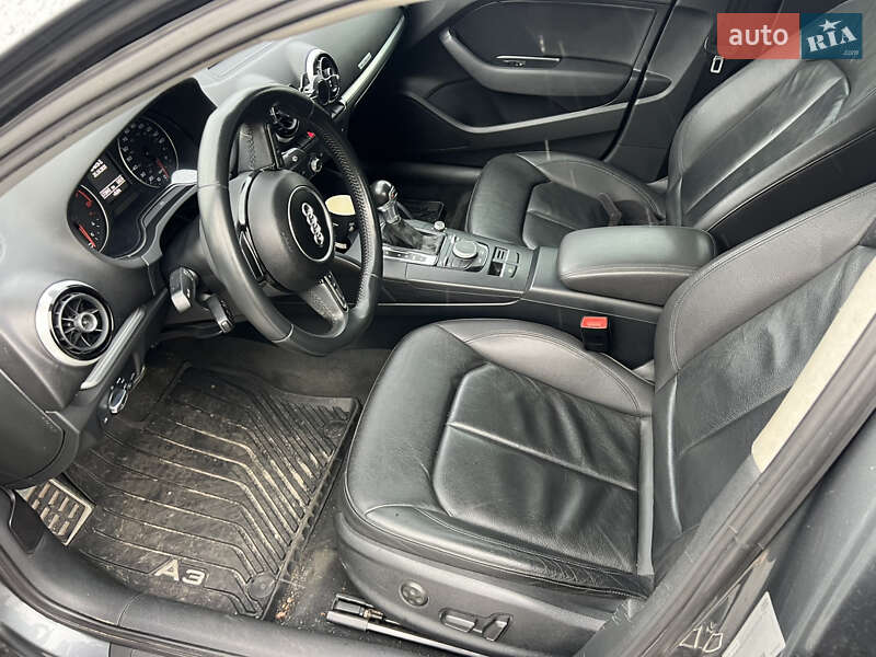 Седан Audi A4 2014 в Києві фото 20 Седан Audi A4 2014 в Києві