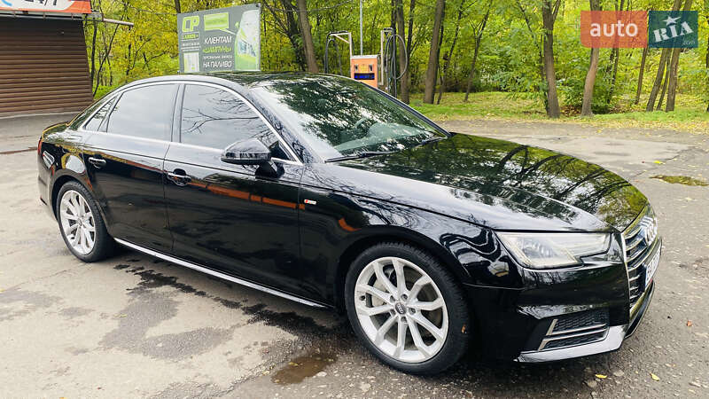 Седан Audi A4 2019 в Кропивницком