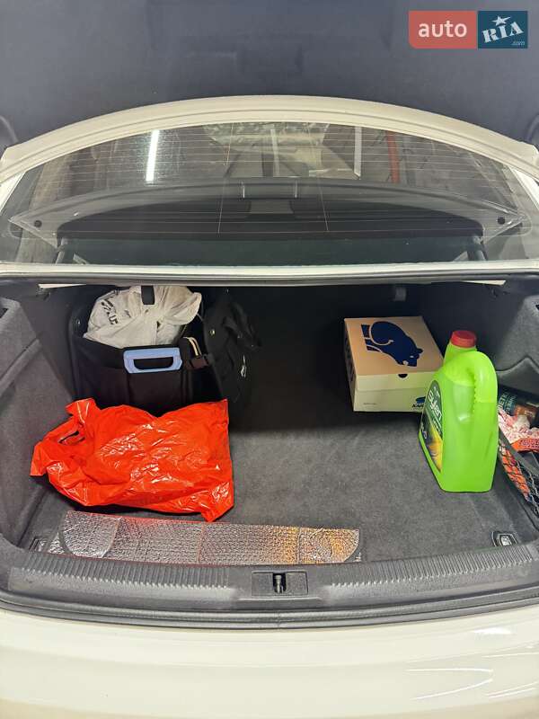 Седан Audi A4 2013 в Києві фото 18 Седан Audi A4 2013 в Києві