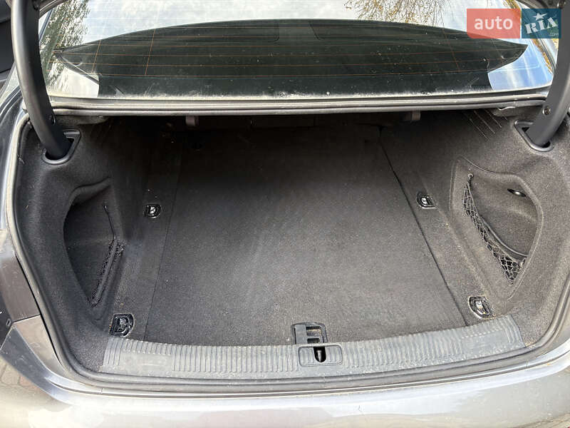 Седан Audi A4 2017 в Львові фото 12 Седан Audi A4 2017 в Львові