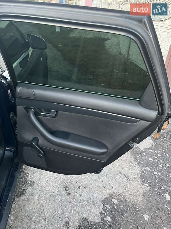 Універсал Audi A4 2004 в Дніпрі