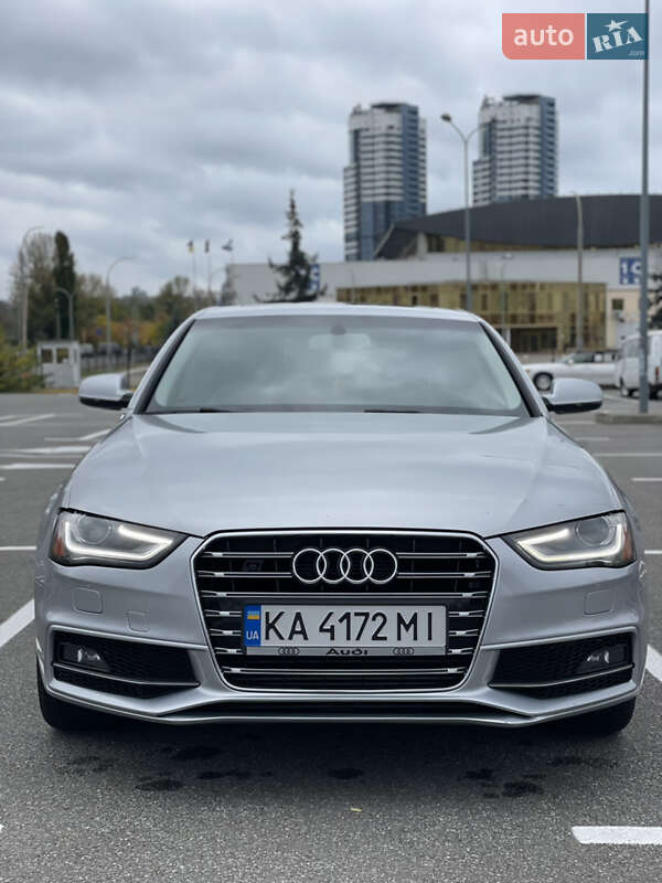 Седан Audi A4 2015 в Киеве