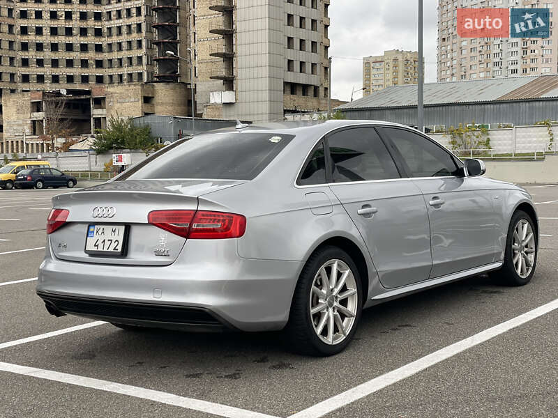 Седан Audi A4 2015 в Киеве