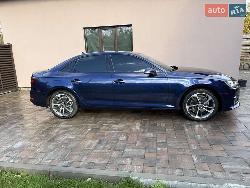 Седан Audi A4 2019 в Києві