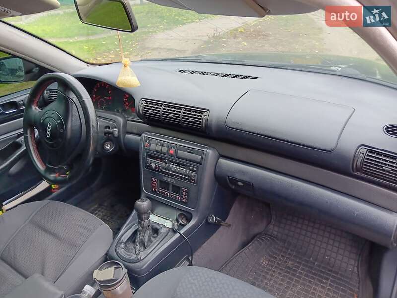 Седан Audi A4 1997 в Черкассах