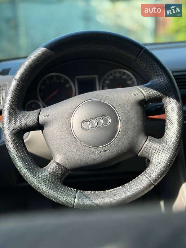 Седан Audi A4 2002 в Житомирі