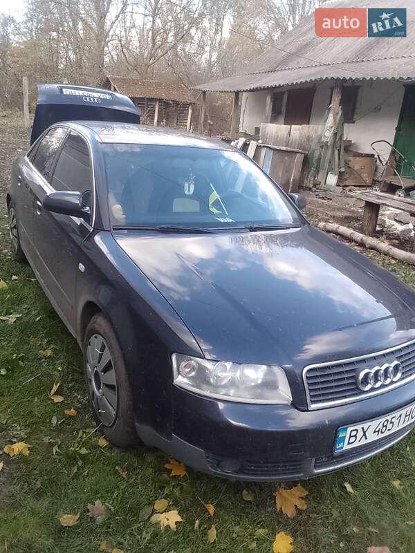 Седан Audi A4 2002 в Шепетовке