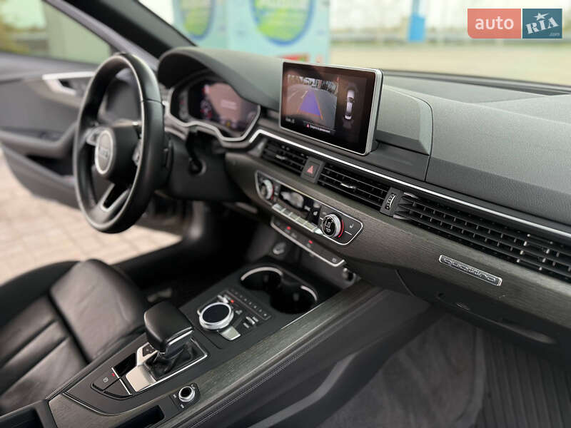 Седан Audi A4 2019 в Дніпрі