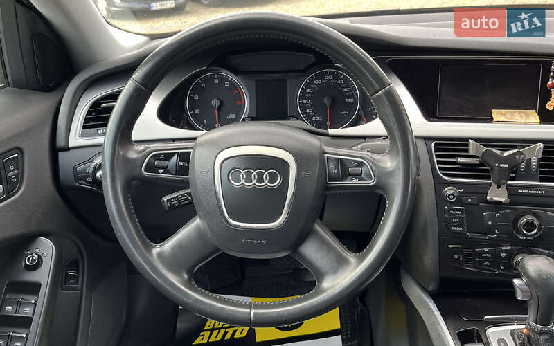 Седан Audi A4 2010 в Стрию
