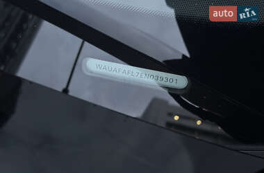 Седан Audi A4 2014 в Киеве