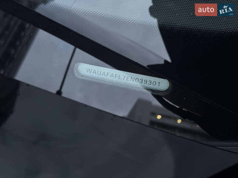 Седан Audi A4 2014 в Киеве фото 6 Седан Audi A4 2014 в Киеве