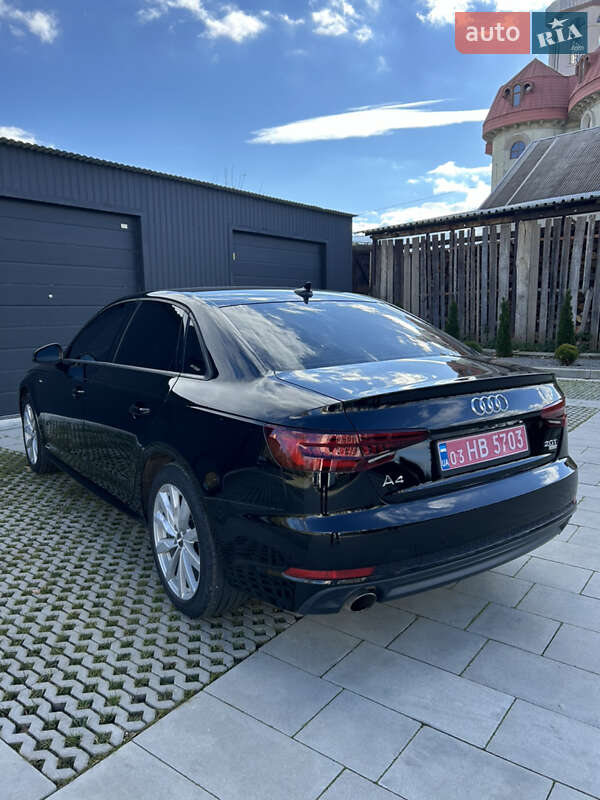 Седан Audi A4 2018 в Самборе