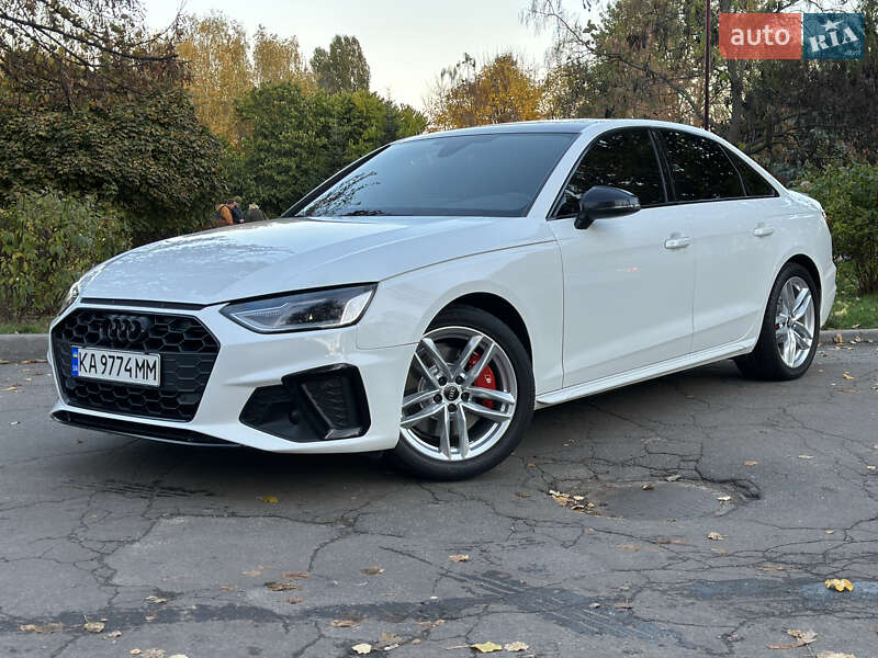 Седан Audi A4 2019 в Києві
