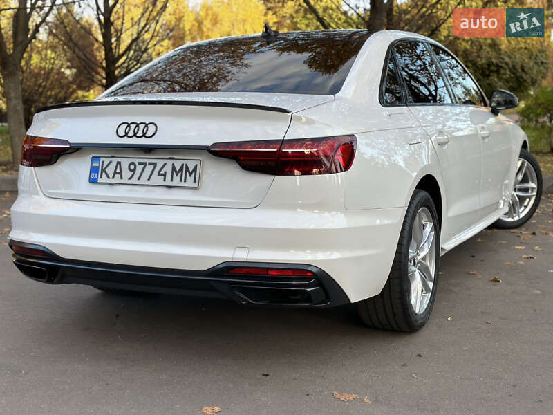 Седан Audi A4 2019 в Києві