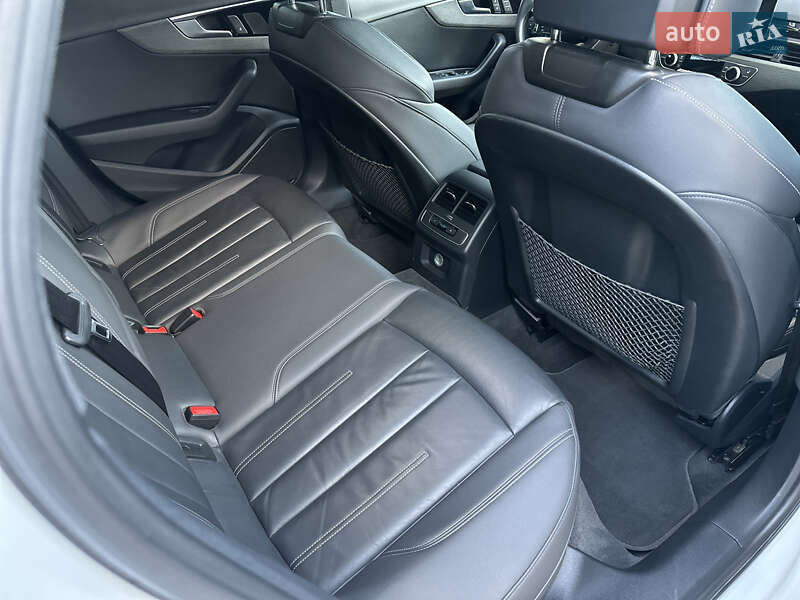 Седан Audi A4 2019 в Києві