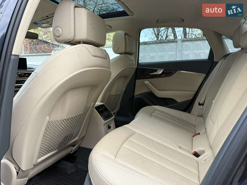 Седан Audi A4 2016 в Киеве