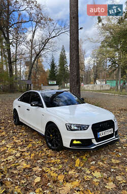 Седан Audi A4 2015 в Киеве