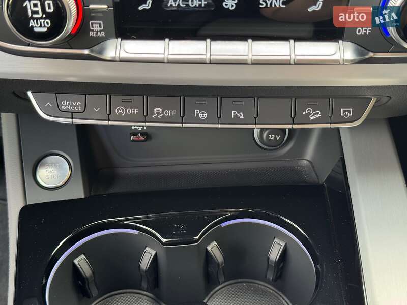 Седан Audi A4 2023 в Києві фото 45 Седан Audi A4 2023 в Києві