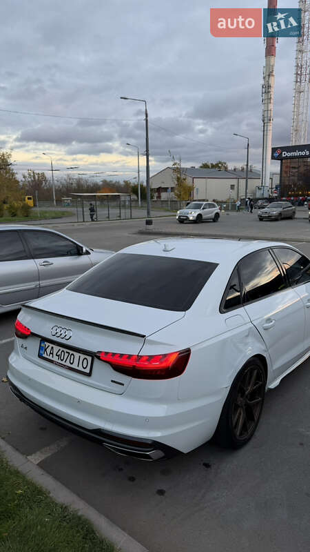 Седан Audi A4 2020 в Києві