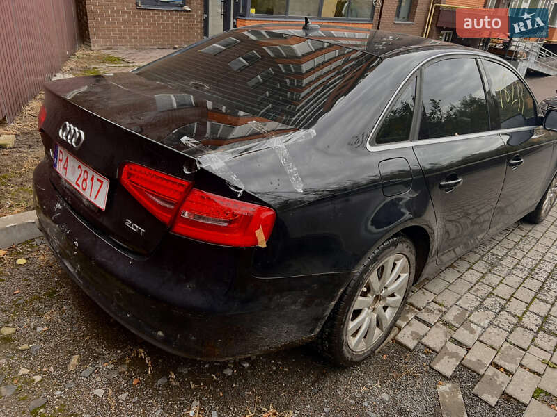 Седан Audi A4 2013 в Ровно