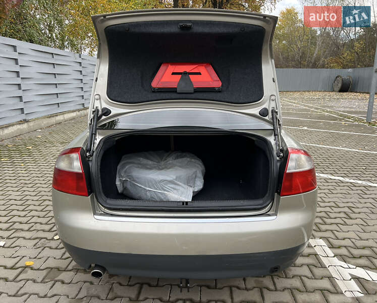 Седан Audi A4 2003 в Києві