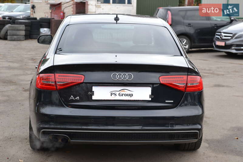 Седан Audi A4 2014 в Луцке