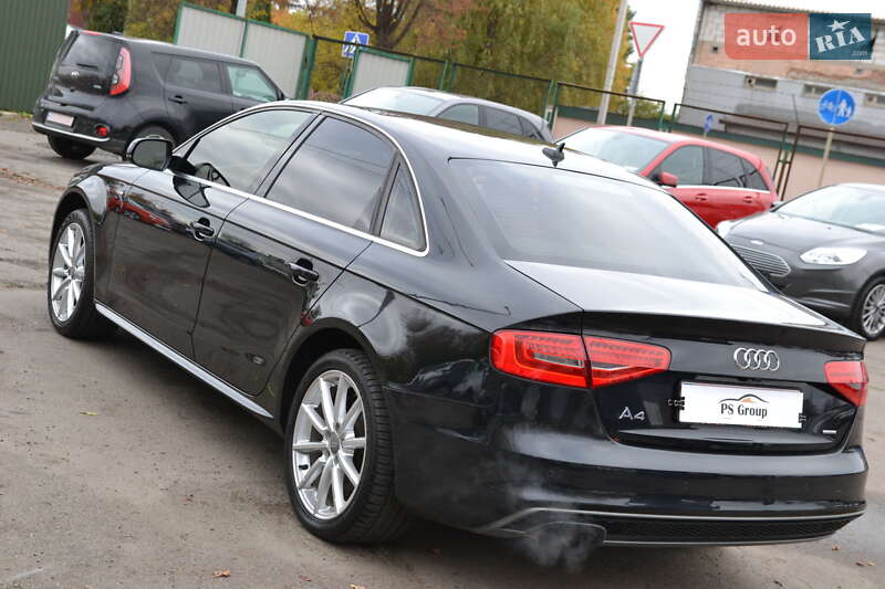 Седан Audi A4 2014 в Луцке