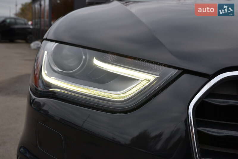 Седан Audi A4 2014 в Луцке