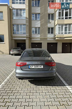 Седан Audi A4 2014 в Хмельницькому