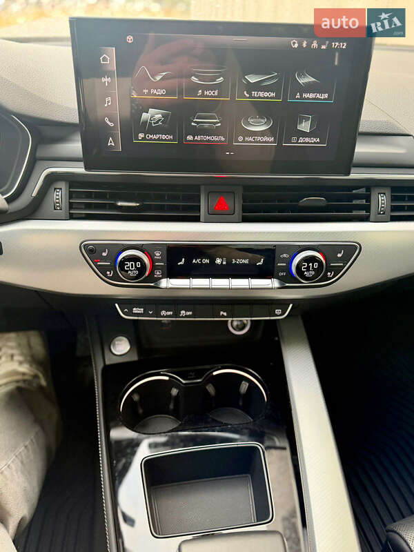 Седан Audi A4 2020 в Луцке