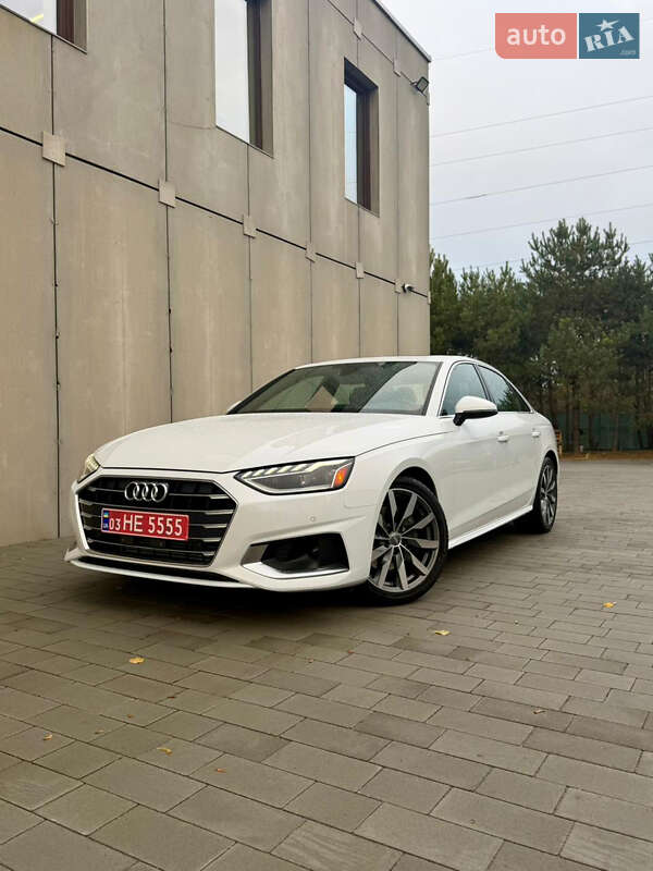 Седан Audi A4 2020 в Луцке