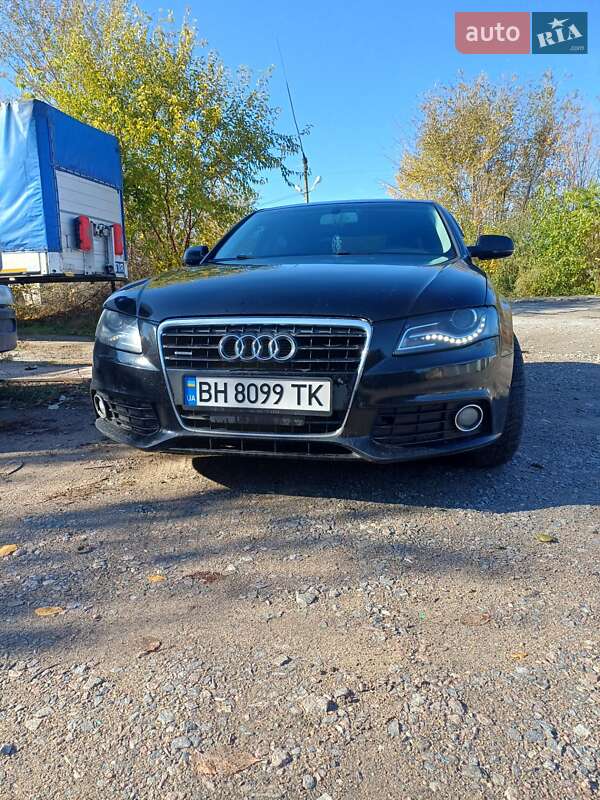 Седан Audi A4 2010 в Запоріжжі