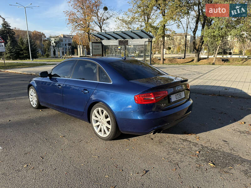Седан Audi A4 2013 в Краматорську
