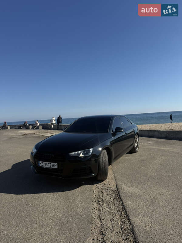 Седан Audi A4 2017 в Кривому Розі