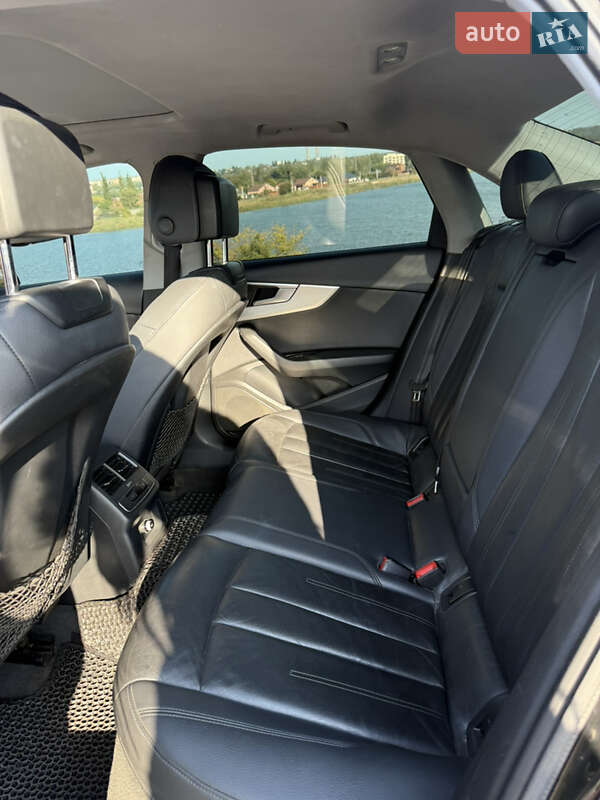 Седан Audi A4 2017 в Кривому Розі