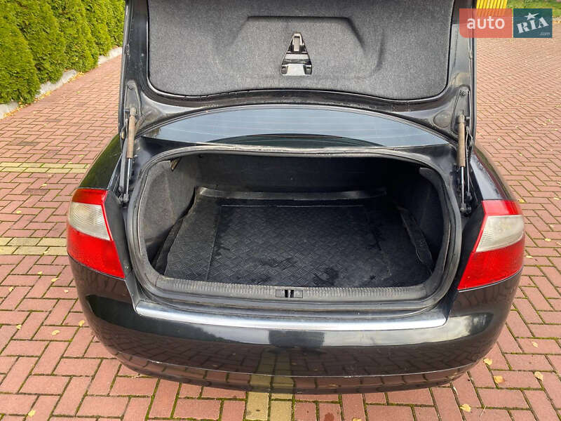 Седан Audi A4 2001 в Хмельницком фото 15 Седан Audi A4 2001 в Хмельницком