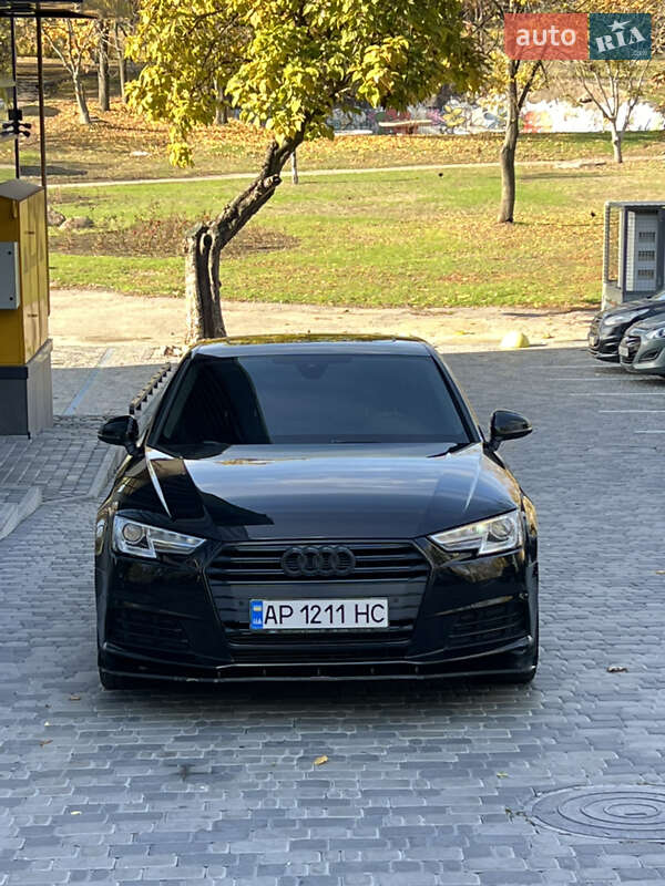 Седан Audi A4 2016 в Запоріжжі