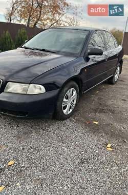 Седан Audi A4 1995 в Бердичеві